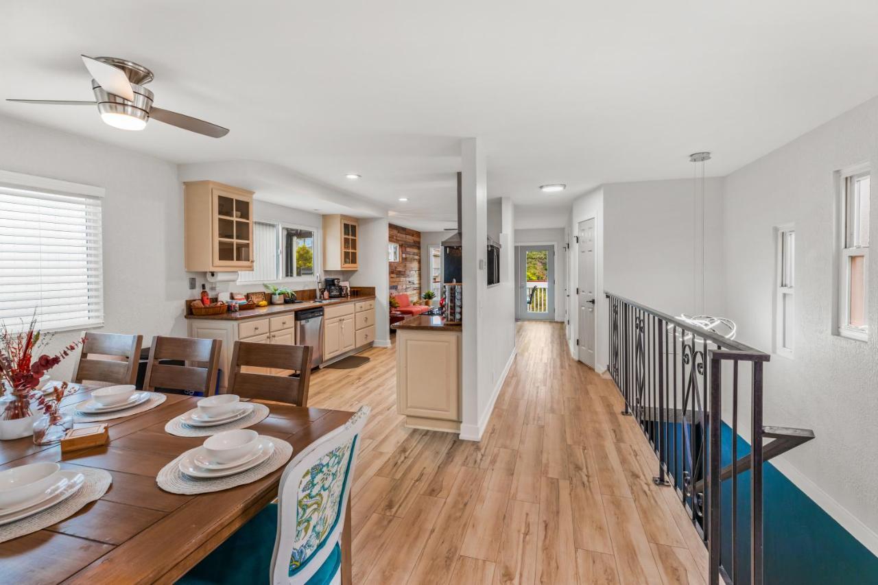 Mile To Beach! Private, Family & Pet Friendly Oasis! Pool Table & Hot Tub! Oceanside Luaran gambar